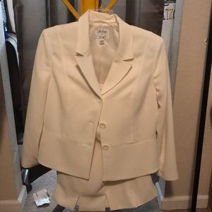 Women two piece suit